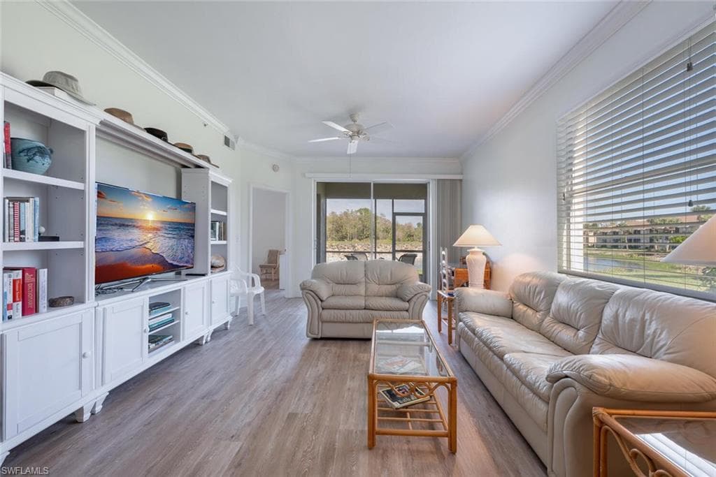 8555 Naples Heritage Dr 218, Naples, FL 34112-7