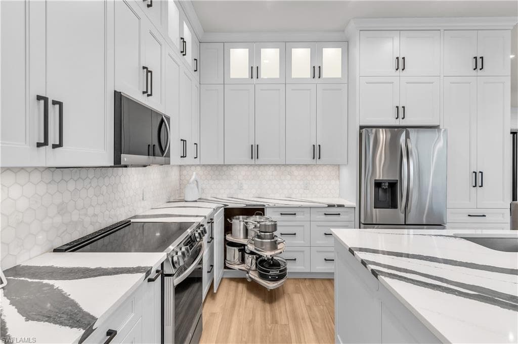 18198 Royal Hammock Blvd, Naples, FL 34114-11