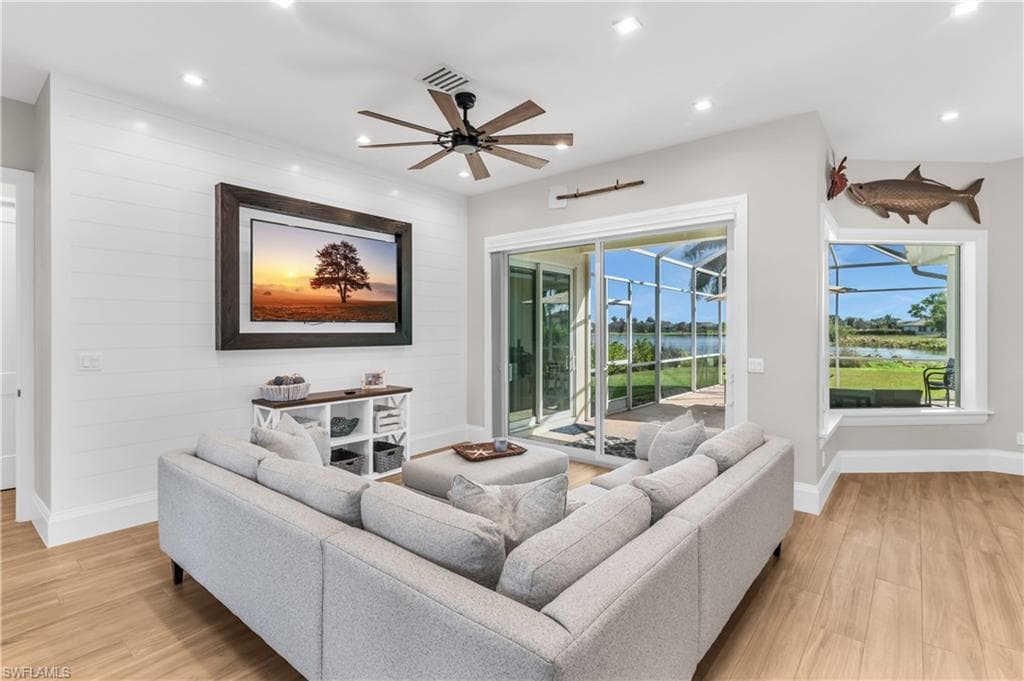 18198 Royal Hammock Blvd, Naples, FL 34114-5