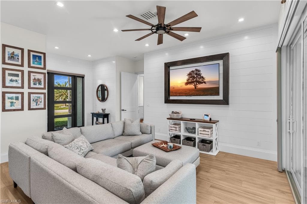 18198 Royal Hammock Blvd, Naples, FL 34114-6