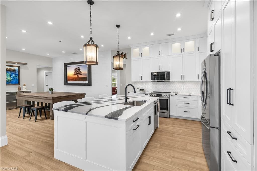 18198 Royal Hammock Blvd, Naples, FL 34114-8