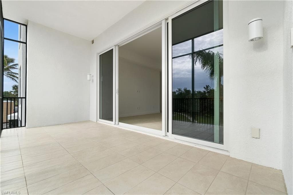 4142 Bay Beach Ln 205, Fort Myers Beach, FL 33931-29