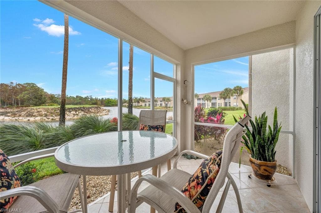8555 Naples Heritage Dr 216, Naples, FL 34112-27