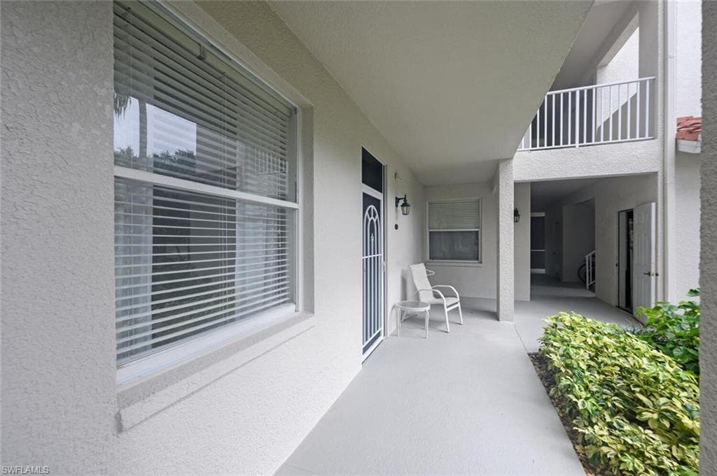 8555 Naples Heritage Dr 216, Naples, FL 34112-4
