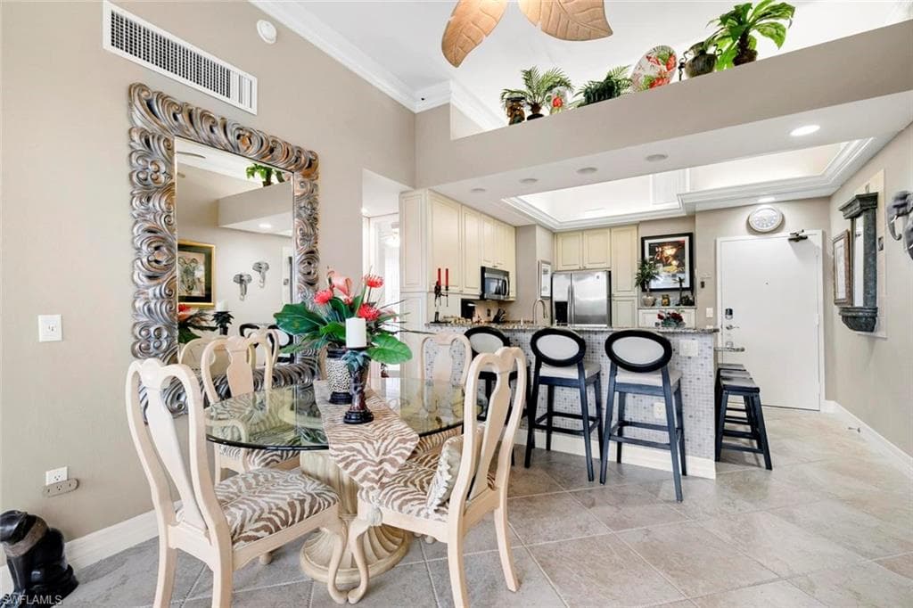 180 Seaview Ct 114, Marco Island, FL 34145-9