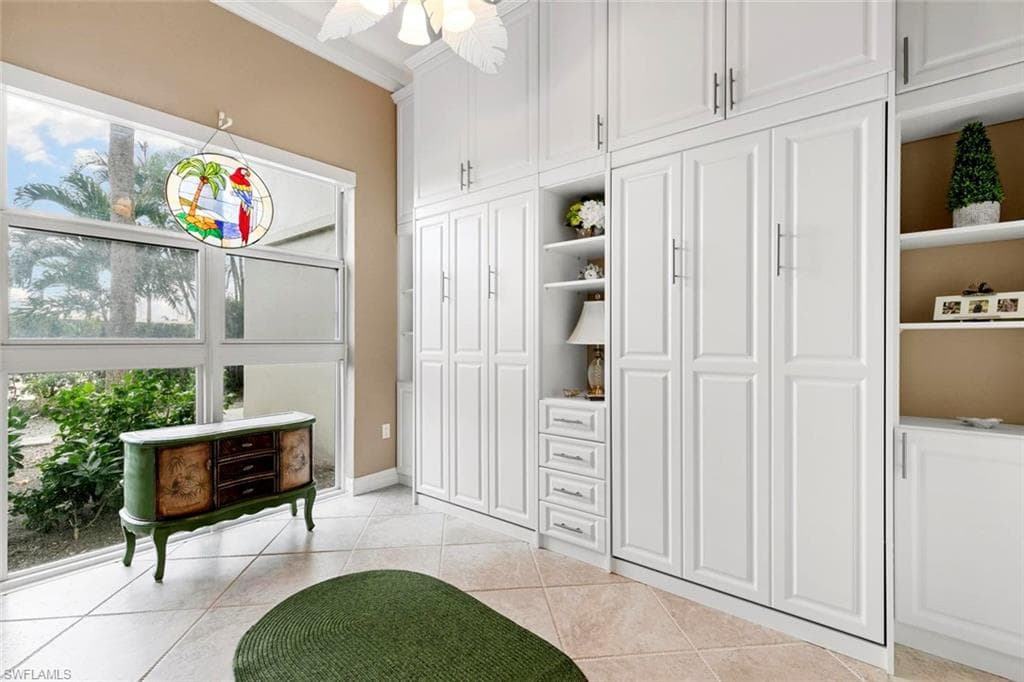 180 Seaview Ct 114, Marco Island, FL 34145-19