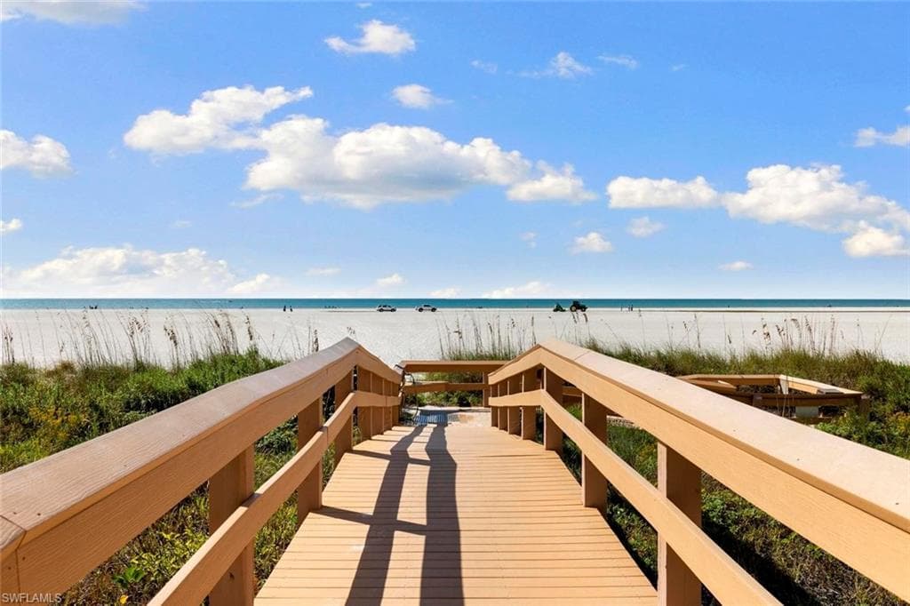 180 Seaview Ct 114, Marco Island, FL 34145-3