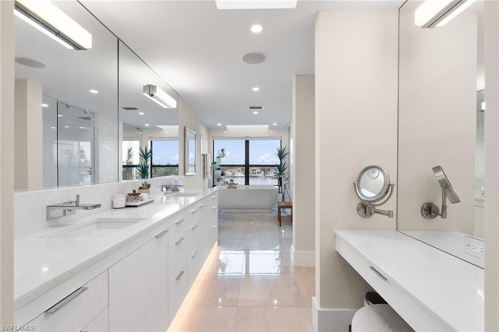 4400 Gulf Shore Blvd N 506, Naples, FL 34103-14