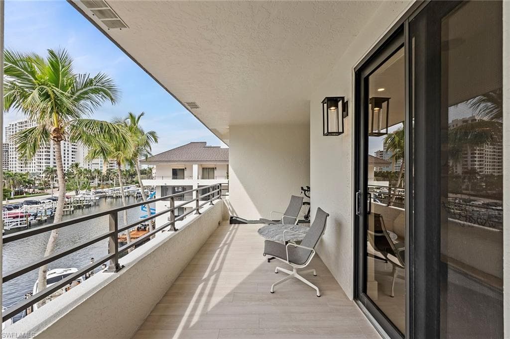 4400 Gulf Shore Blvd N 506, Naples, FL 34103-30