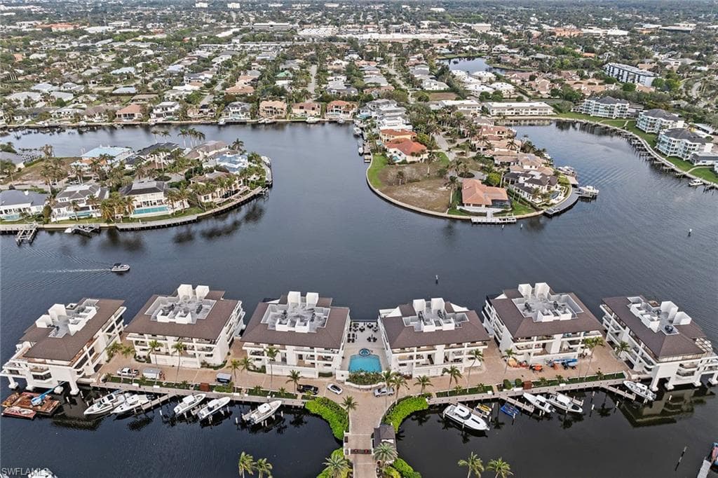 4400 Gulf Shore Blvd N 506, Naples, FL 34103-32