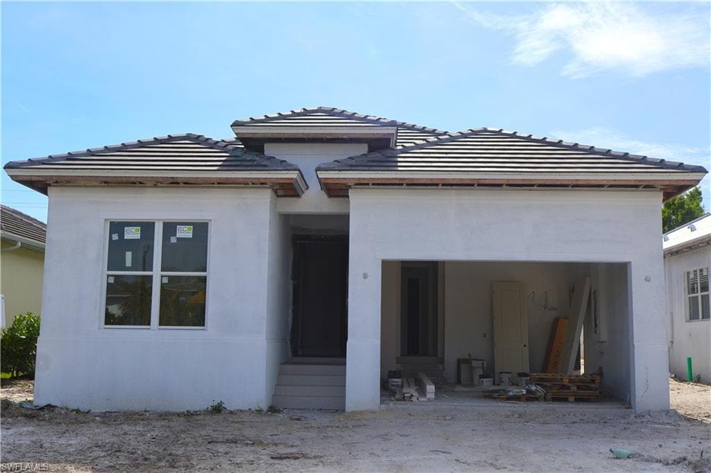 2532 Linda Dr, Naples, FL 34112-2