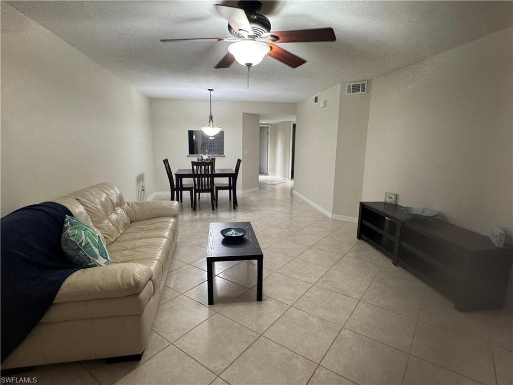 7774 Jewel Ln 103, Naples, FL 34109-12