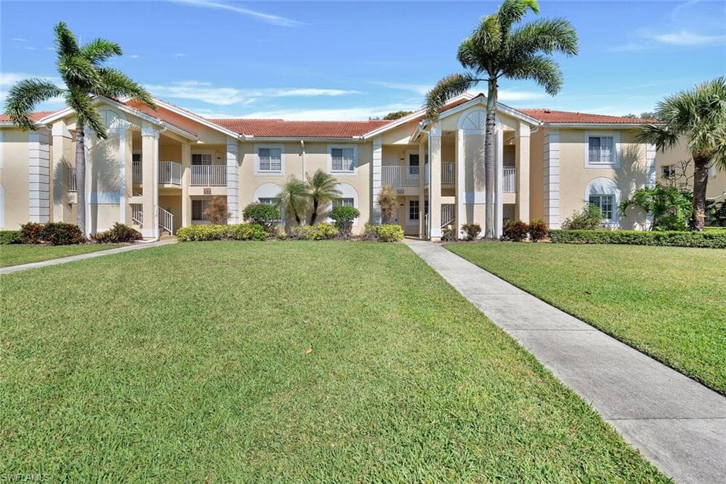 7774 Jewel Ln 103, Naples, FL 34109-1