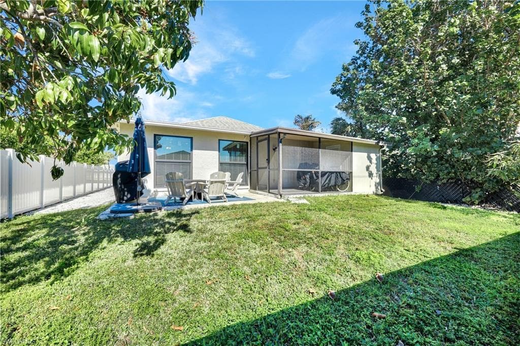 724 102nd Ave N, Naples, FL 34108-21