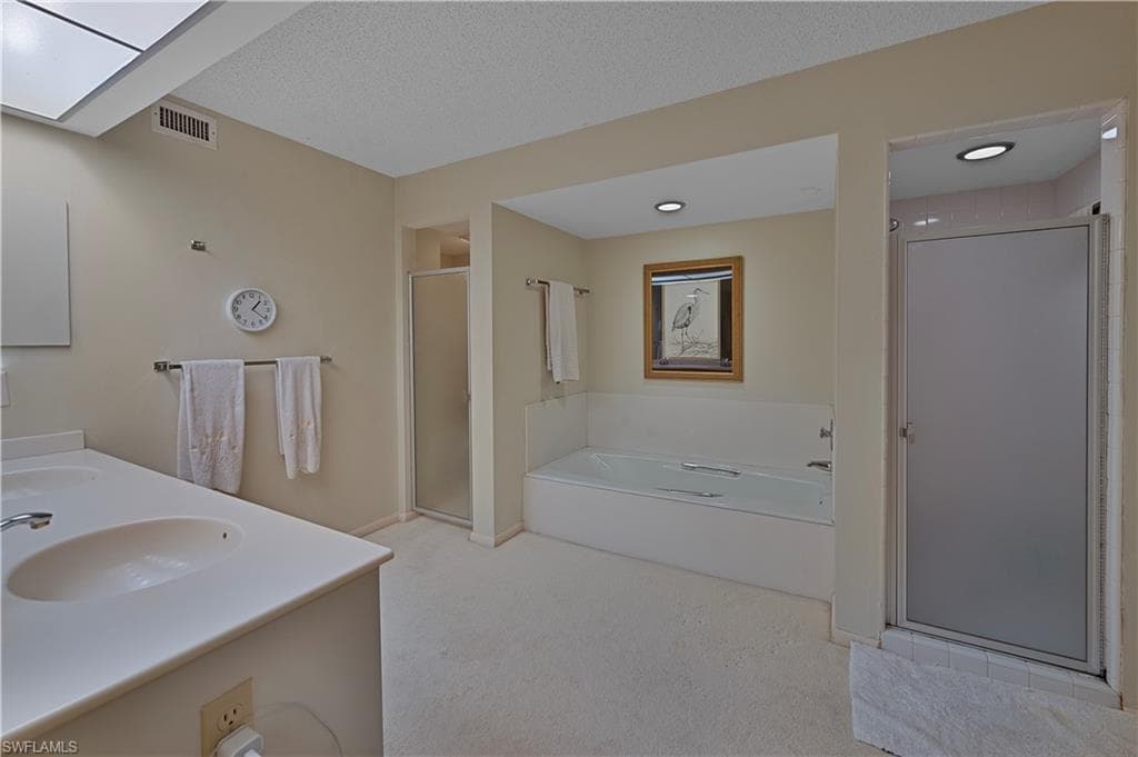 112 Wilderness Dr 224, Naples, FL 34105-12