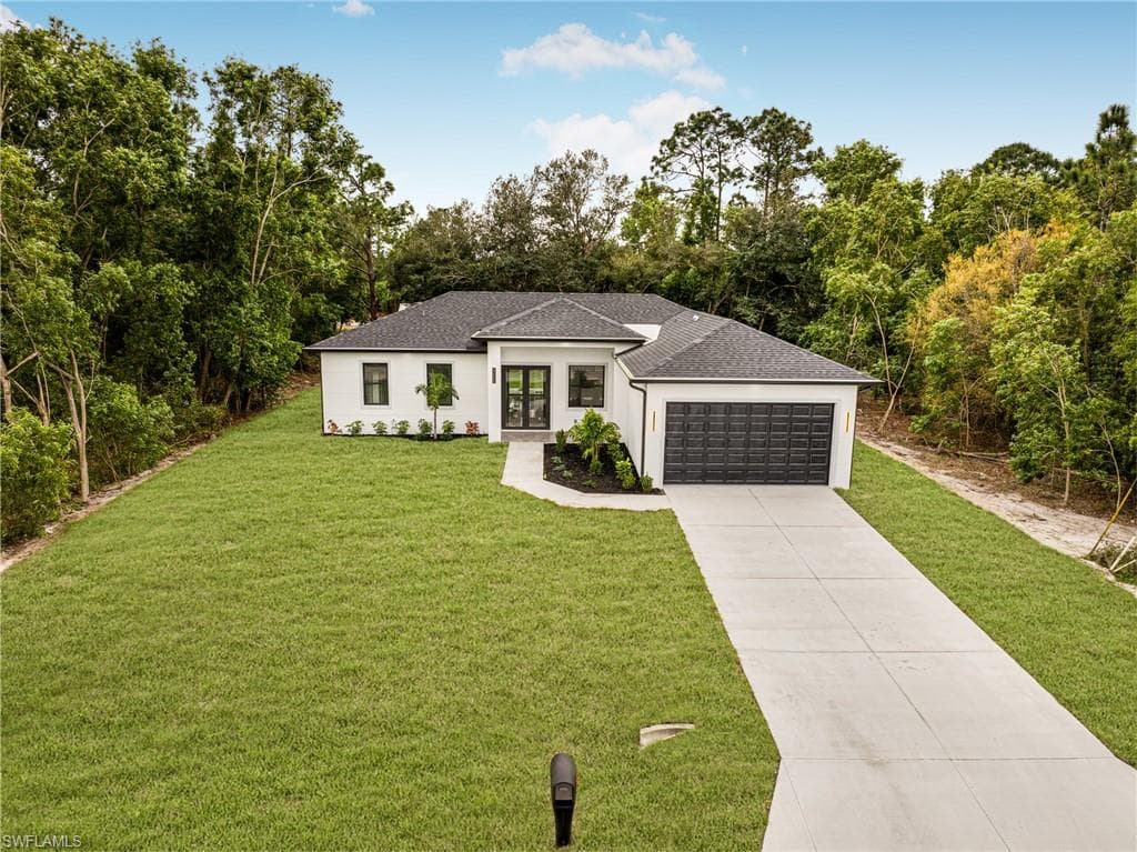 3221 Vera Ct, Lehigh Acres, FL 33976-1