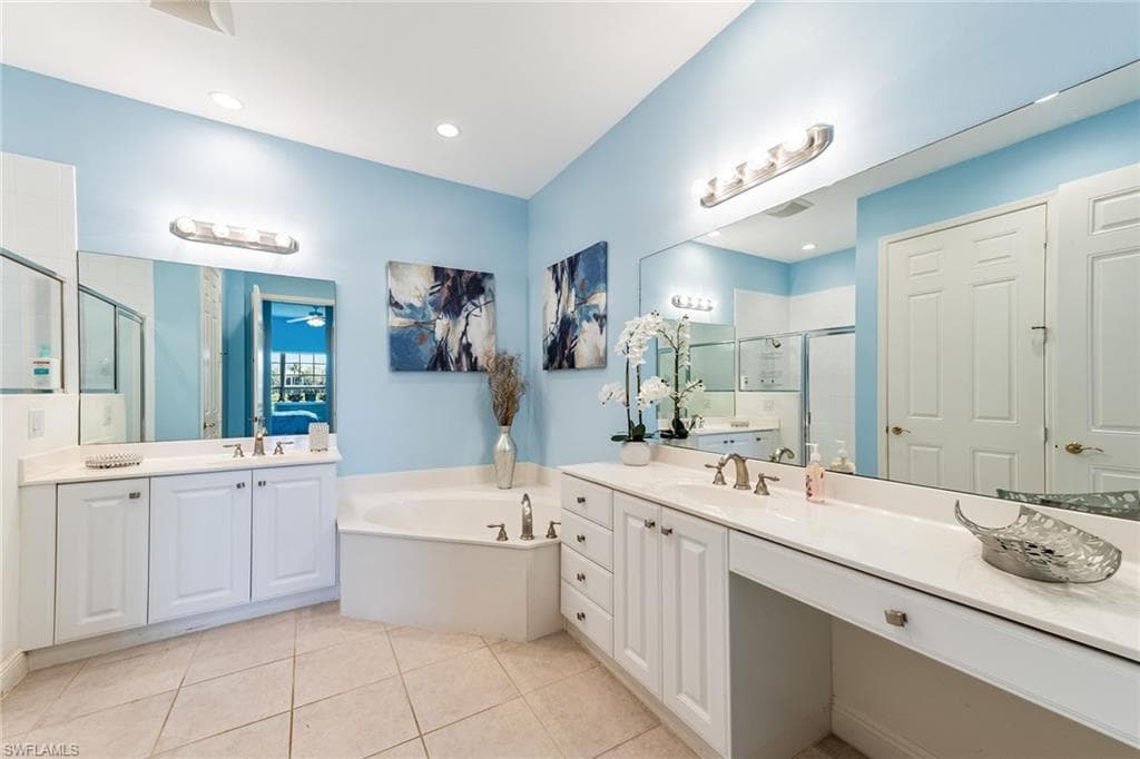 9275 Museo Cir 103, Naples, FL 34114-15