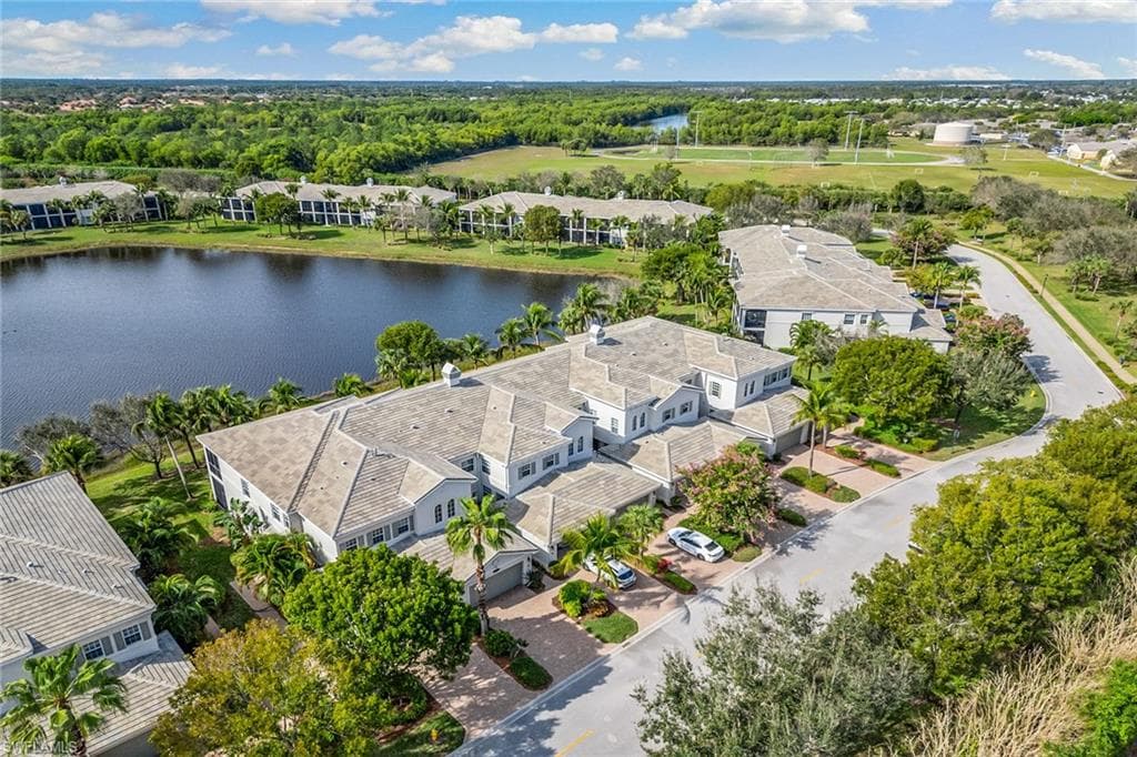 9275 Museo Cir 103, Naples, FL 34114-29