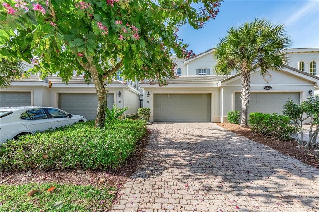9275 Museo Cir 103, Naples, FL 34114-32