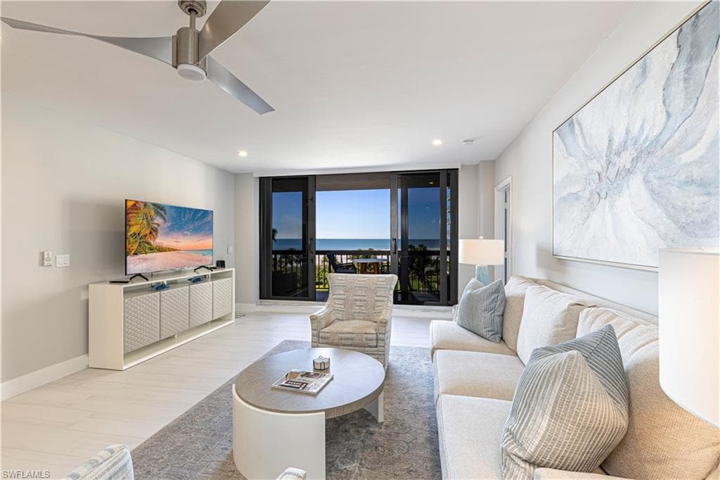 220 Collier Blvd 406, Marco Island, FL 34145-18