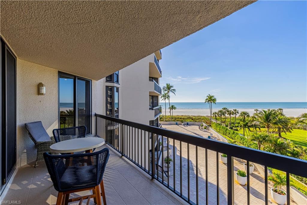 220 Collier Blvd 406, Marco Island, FL 34145-36