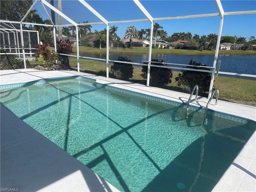 926 Marble Dr, Naples, FL 34104-6