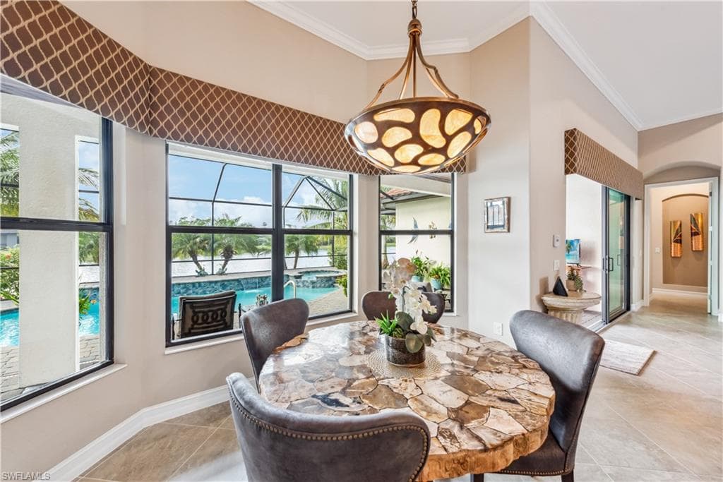 2280 Somerset Pl, Naples, FL 34120-9