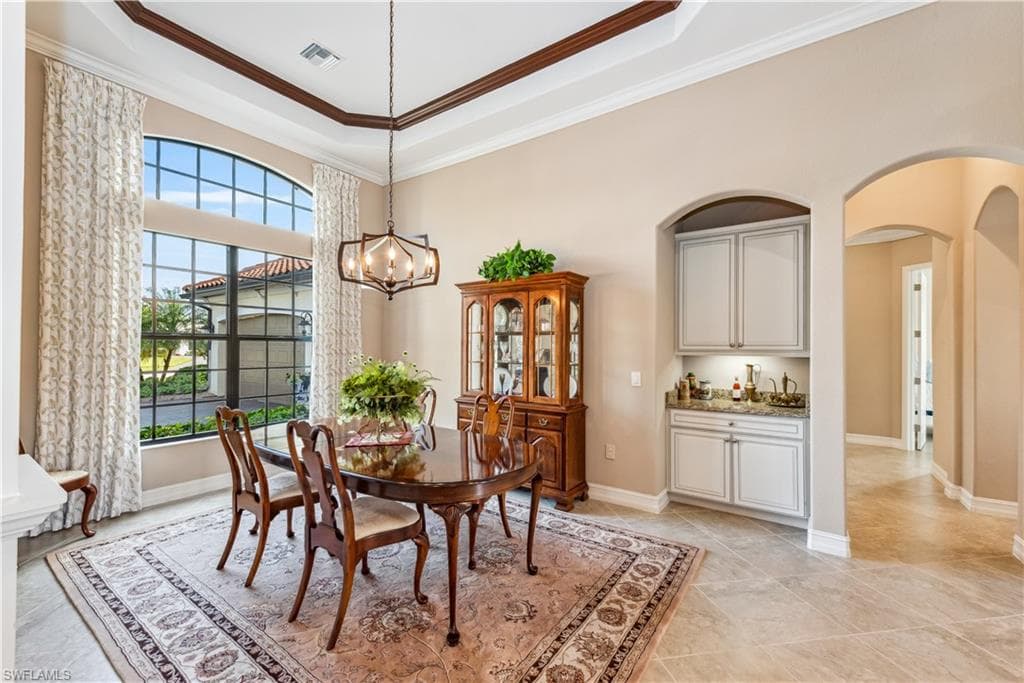 2280 Somerset Pl, Naples, FL 34120-11