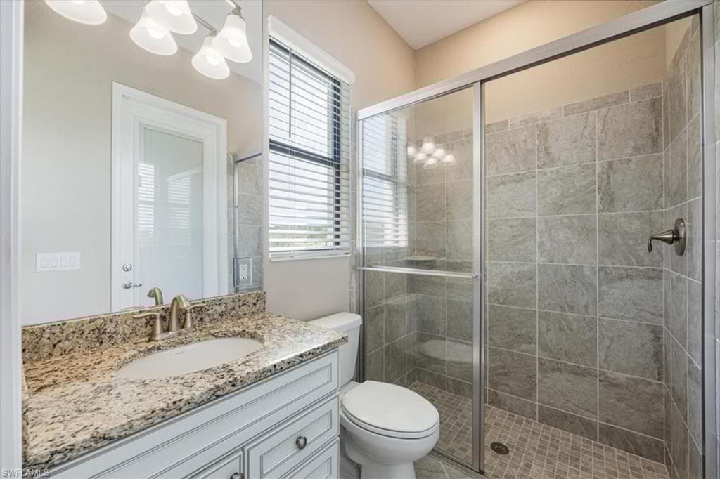 2280 Somerset Pl, Naples, FL 34120-21