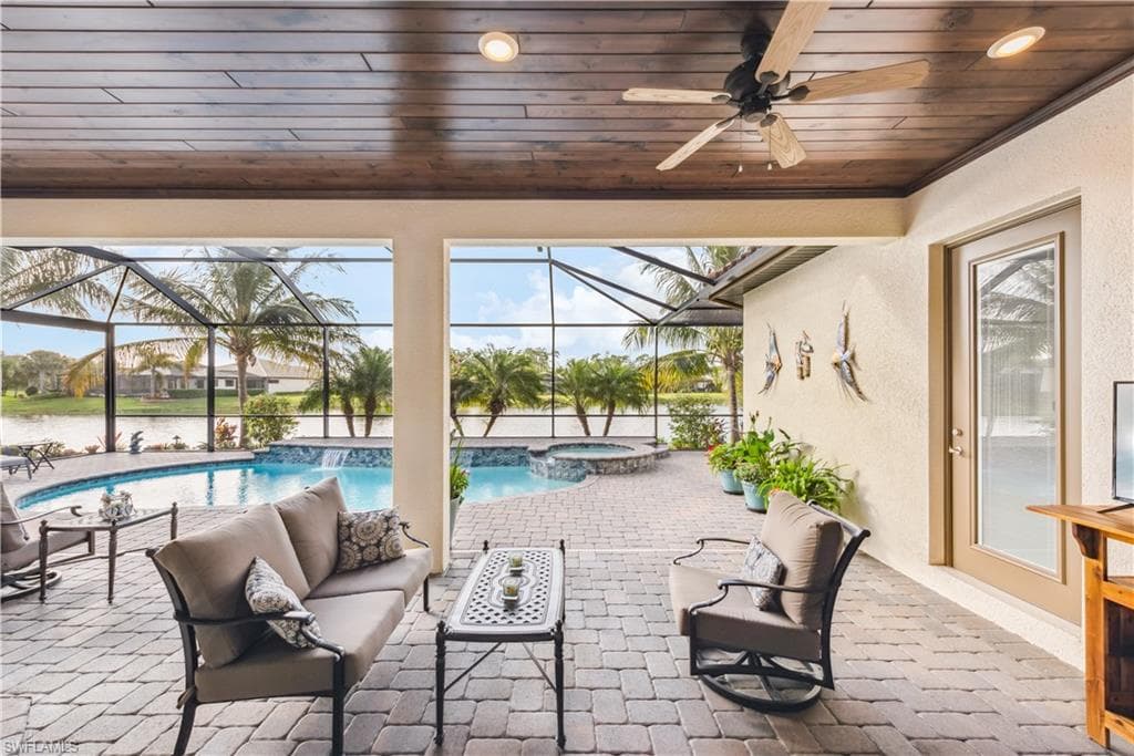 2280 Somerset Pl, Naples, FL 34120-23
