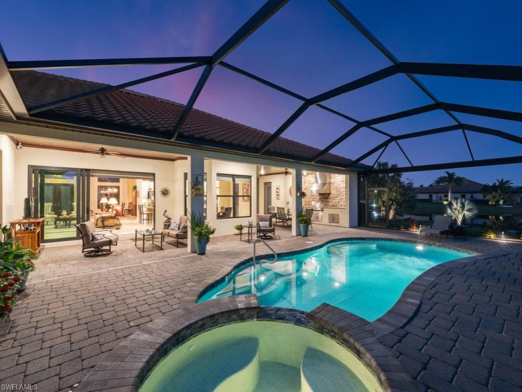 2280 Somerset Pl, Naples, FL 34120-27