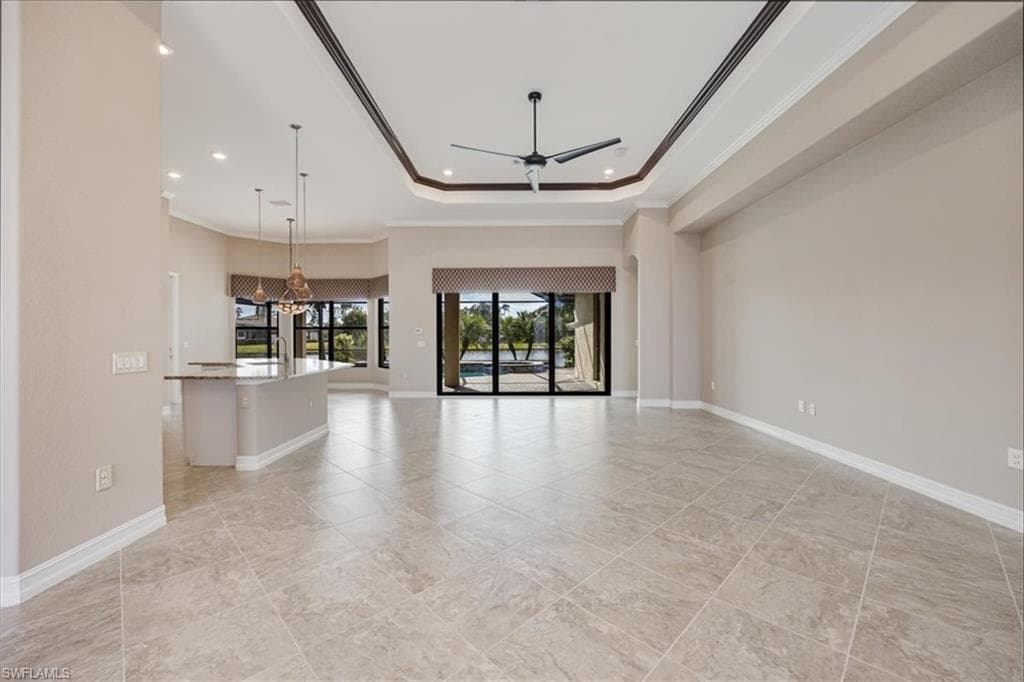 2280 Somerset Pl, Naples, FL 34120-40
