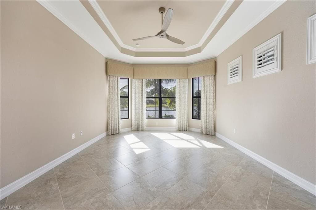 2280 Somerset Pl, Naples, FL 34120-43