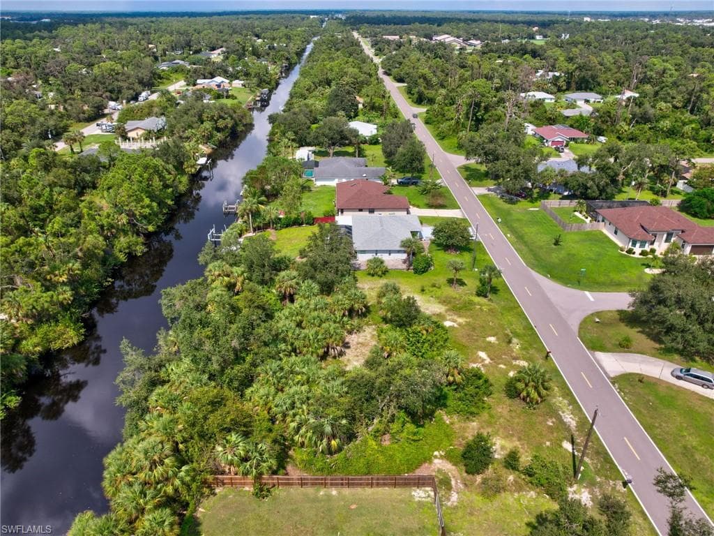 2265 Cedarwood St, Port Charlotte, FL 33948-4