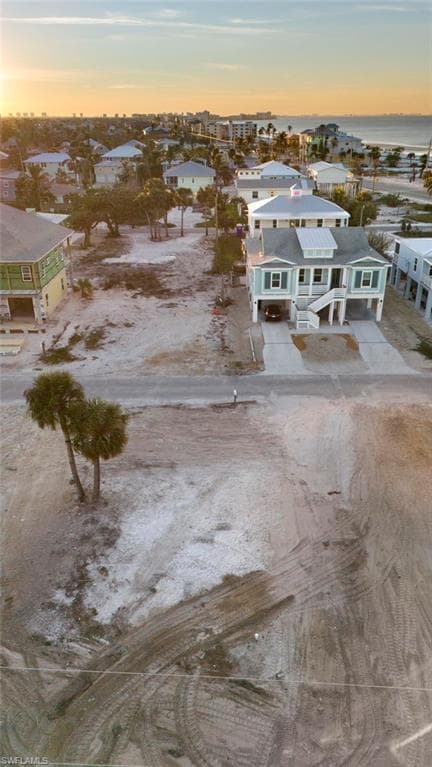 131 Hibiscus Dr, Fort Myers Beach, FL 33931-17