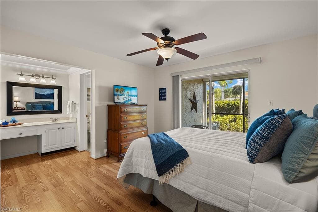 788 Park Shore Dr C19, Naples, FL 34103-14