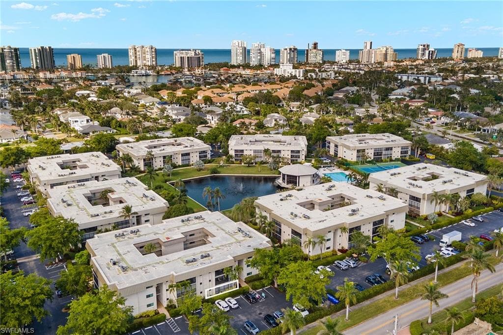 788 Park Shore Dr C19, Naples, FL 34103-23