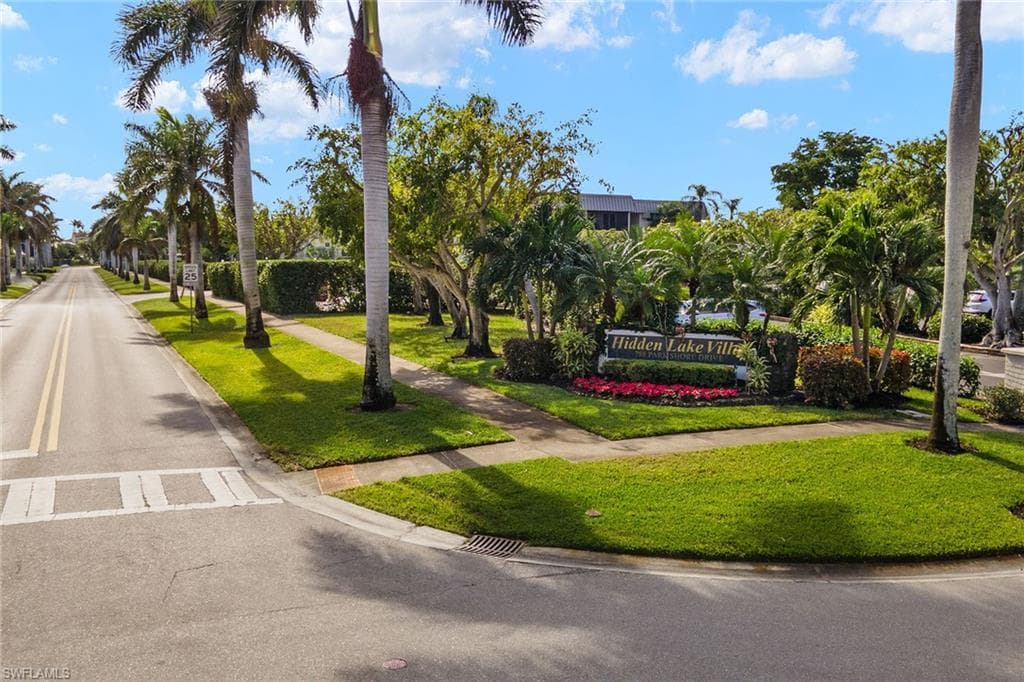 788 Park Shore Dr C19, Naples, FL 34103-29