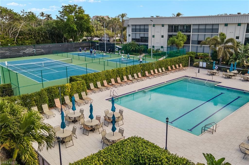788 Park Shore Dr C19, Naples, FL 34103-32