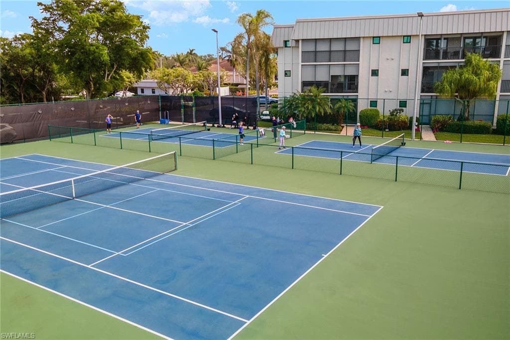788 Park Shore Dr C19, Naples, FL 34103-33