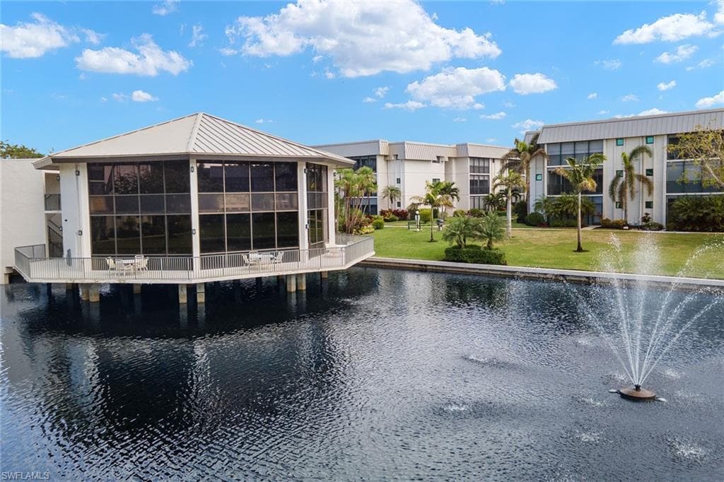 788 Park Shore Dr C19, Naples, FL 34103-35