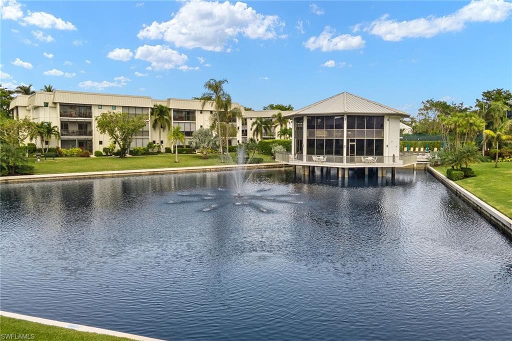 788 Park Shore Dr C19, Naples, FL 34103-36