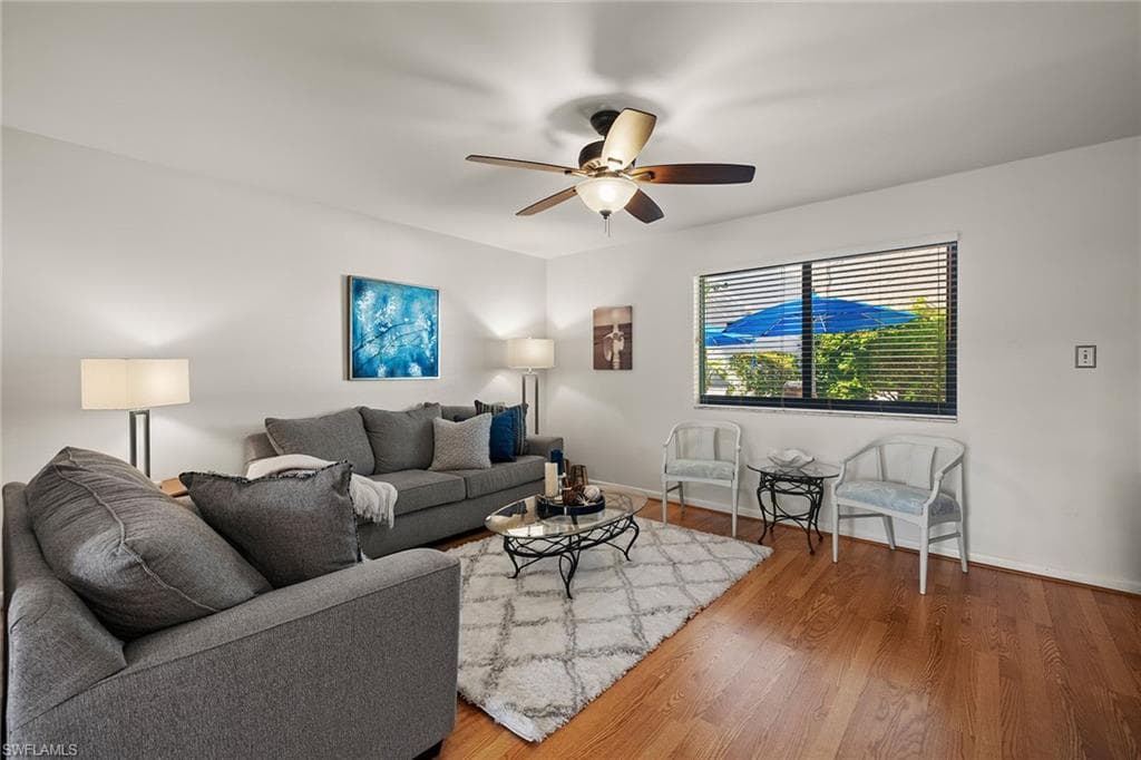 788 Park Shore Dr C19, Naples, FL 34103-5
