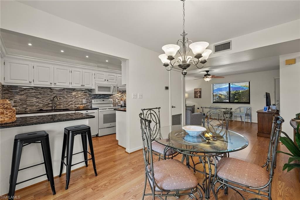 788 Park Shore Dr C19, Naples, FL 34103-8
