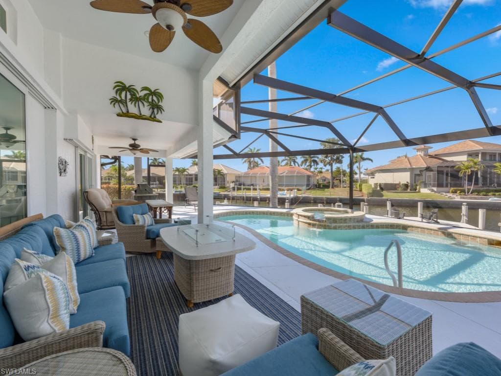 160 Seas Ct, Marco Island, FL 34145-22