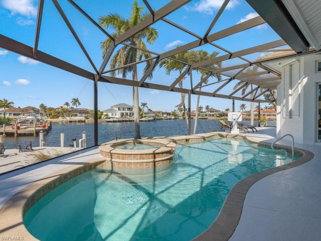 160 Seas Ct, Marco Island, FL 34145-25
