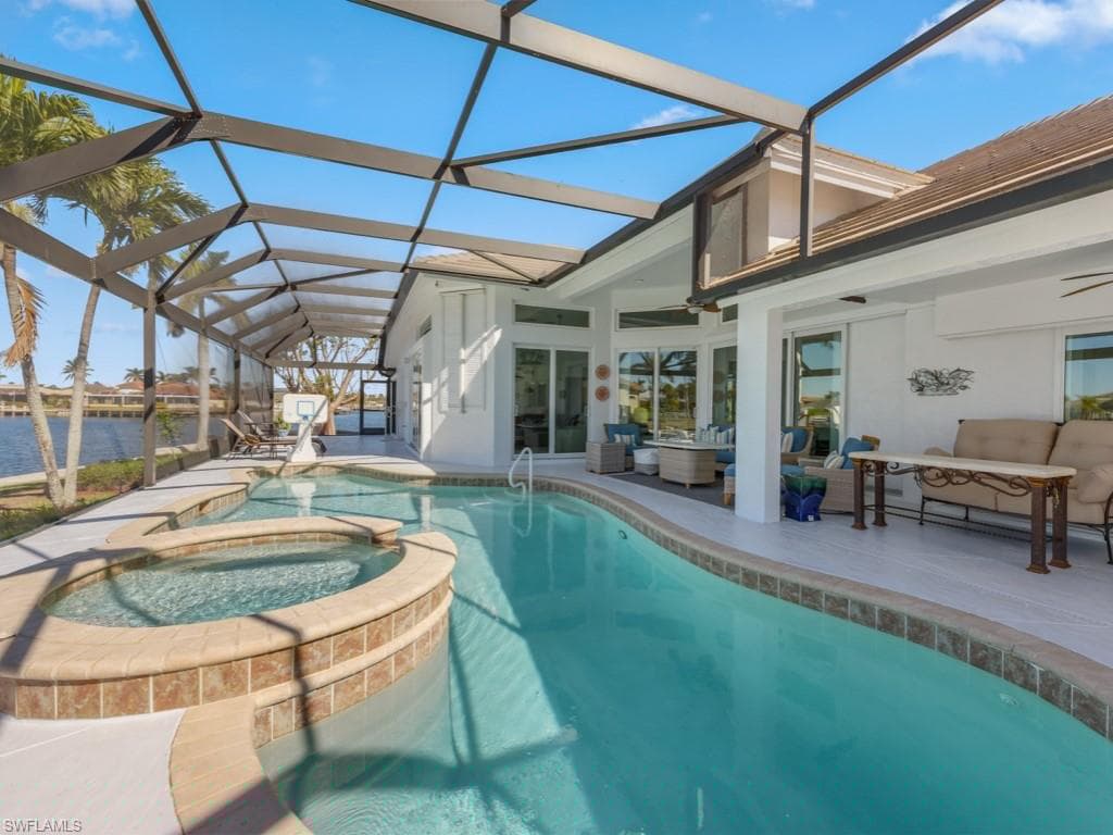 160 Seas Ct, Marco Island, FL 34145-29