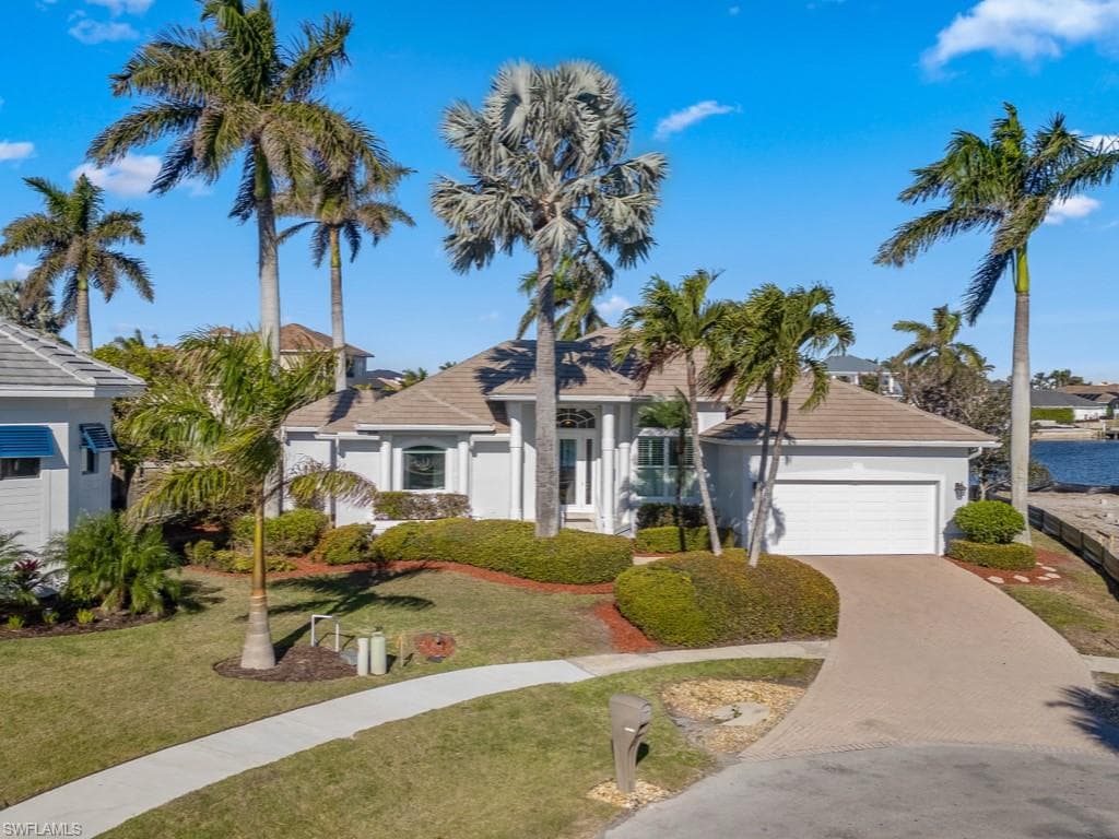 160 Seas Ct, Marco Island, FL 34145-33