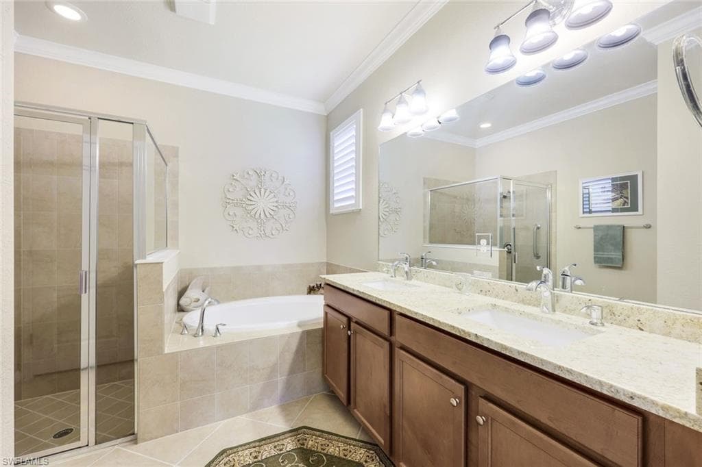 14701 Cranberry Ct, Naples, FL 34114-15