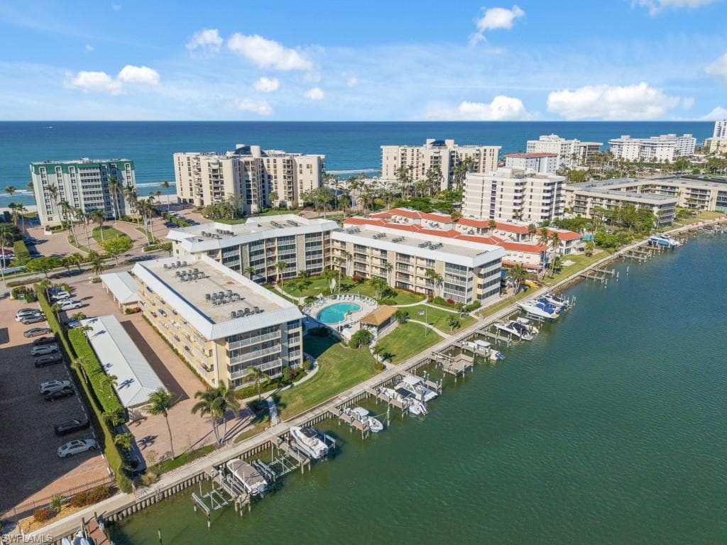 3000 Gulf Shore Blvd N 106, Naples, FL 34103-13
